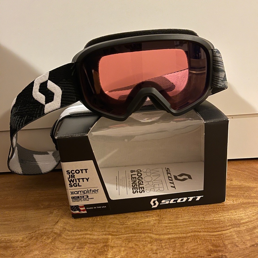 Black Scott Junior Snowboard Goggles (Used Once)